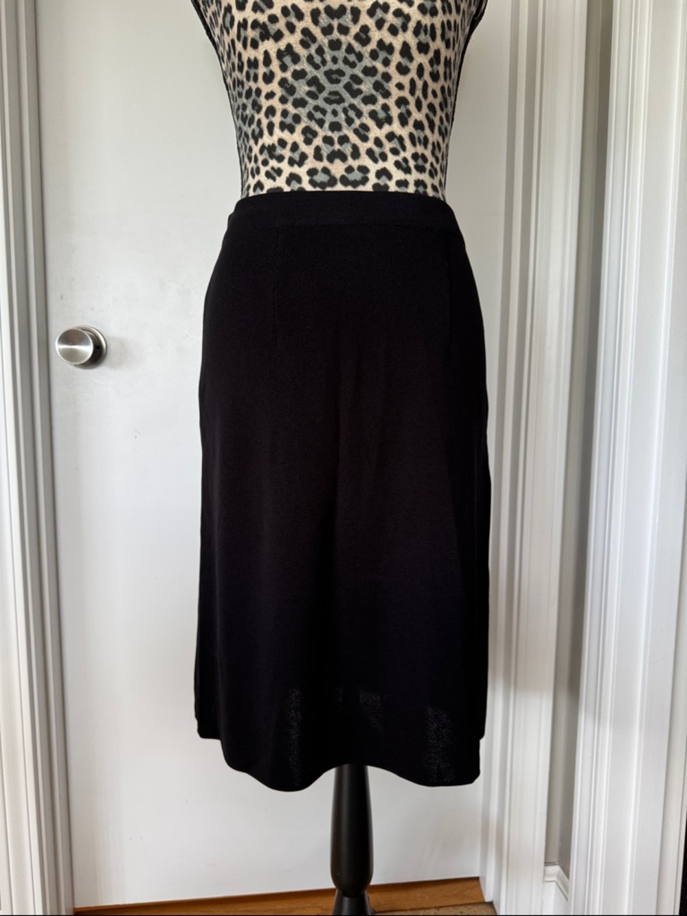 Misook Black Pencil Skirt